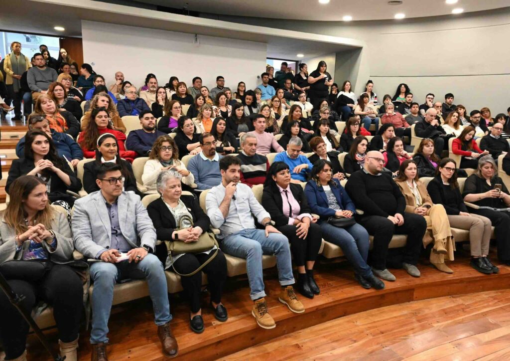 Chubut impulsa la transformación digital con un taller sobre inteligencia artificial generativa en la gestión pública