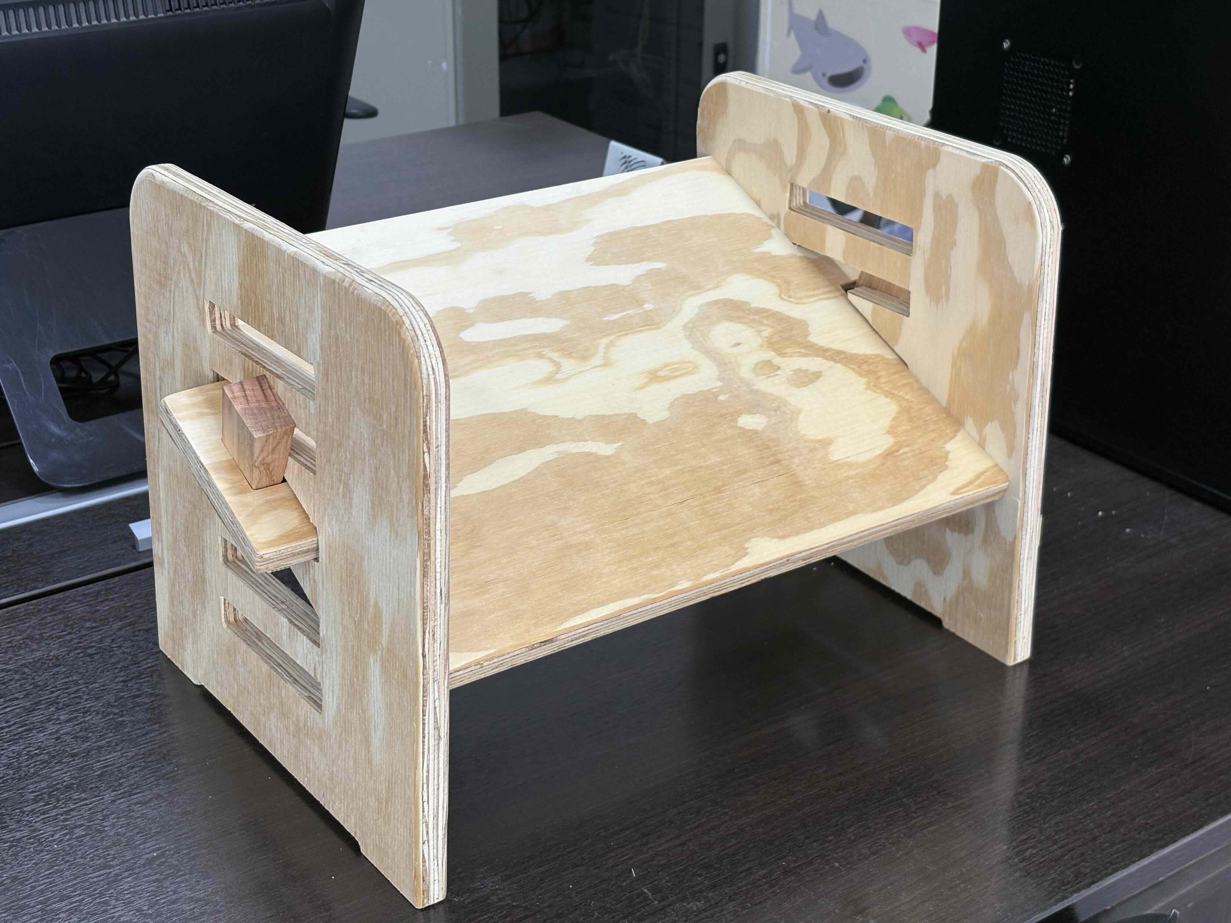 Fotografía del prototipo funcional del apoya pies